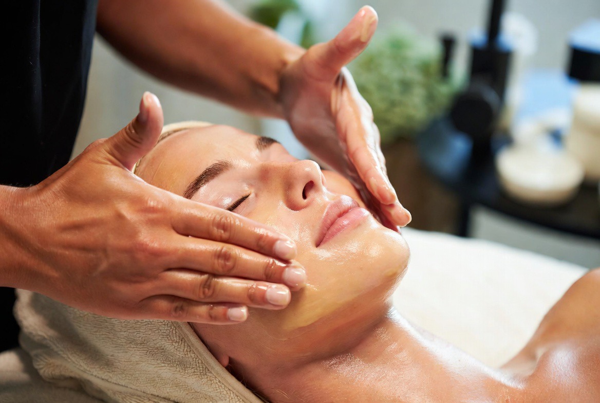K&K Facial Spa serving Van Nuys